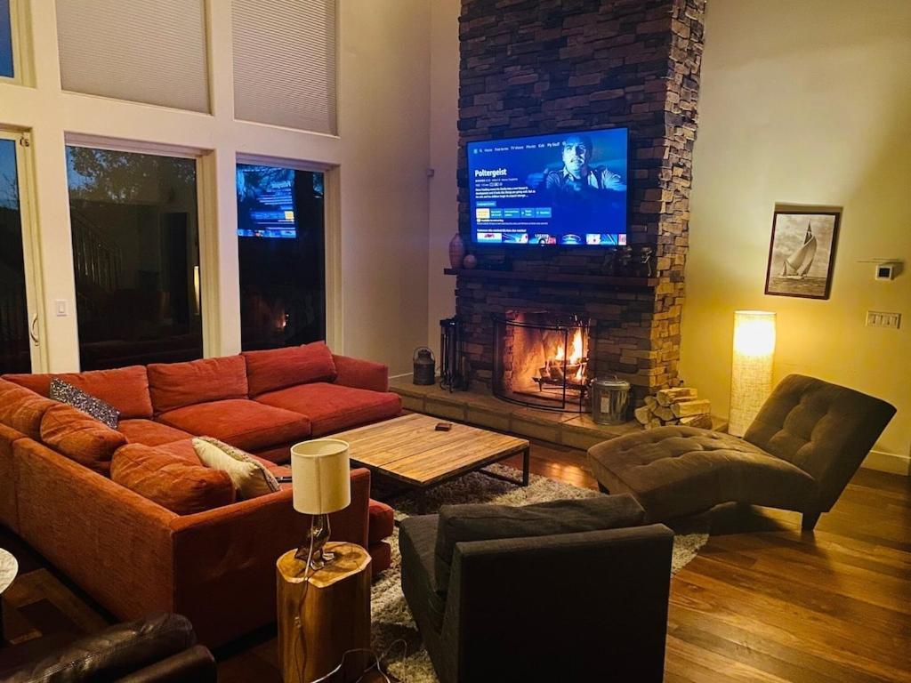 Modern 6 Bedroom Retreat, Stunning Lake Views, Close To Village! Lake Arrowhead Exterior foto